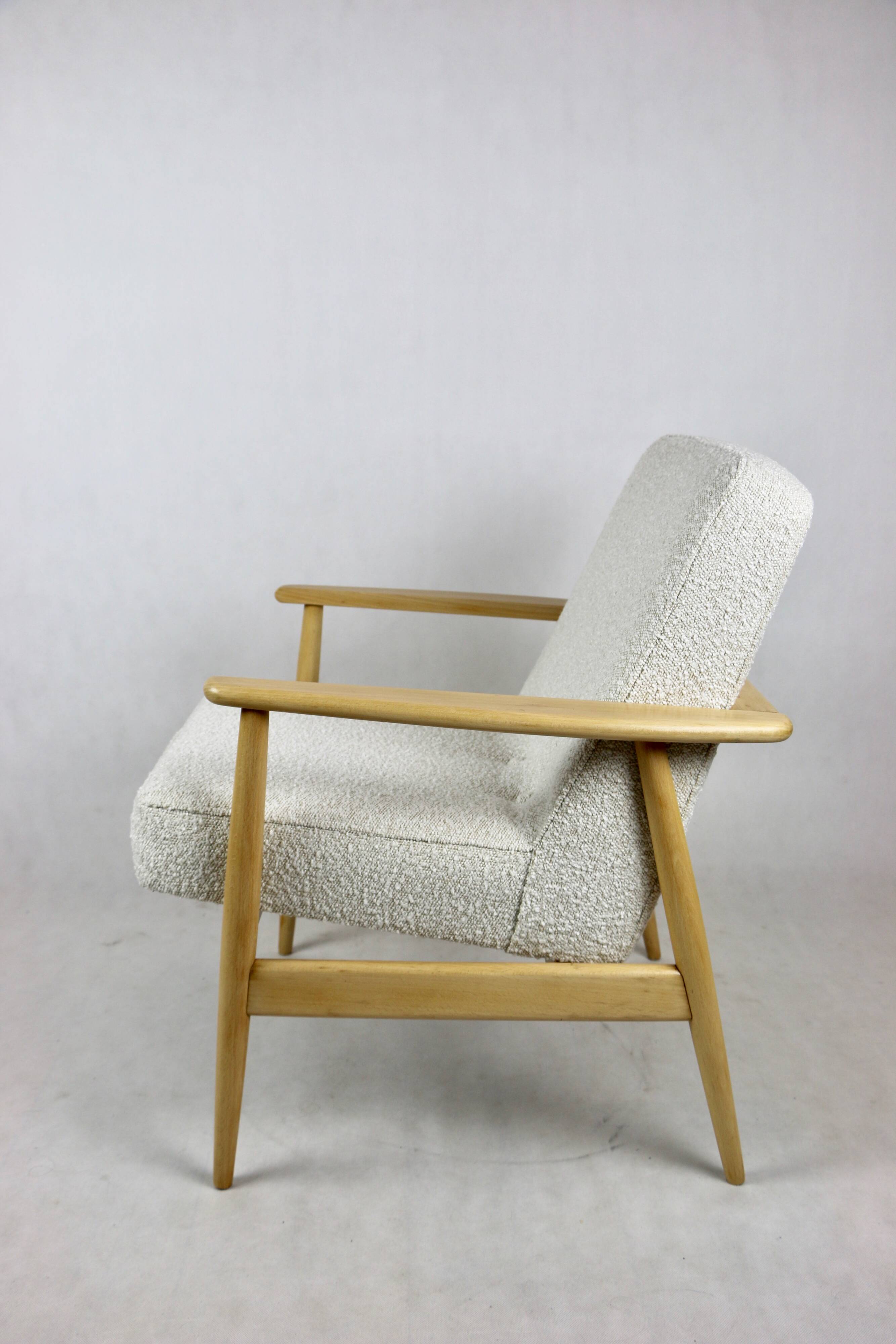 White Ivory Boucle GFM63 Lounge Chair by J. Kedziorek, 1970s