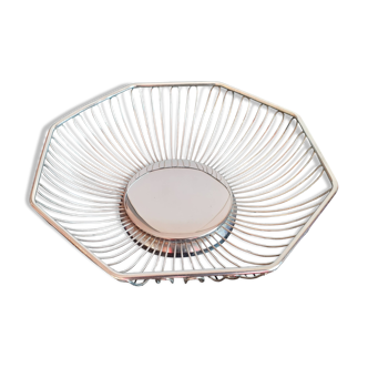 Openwork basket in silver metal