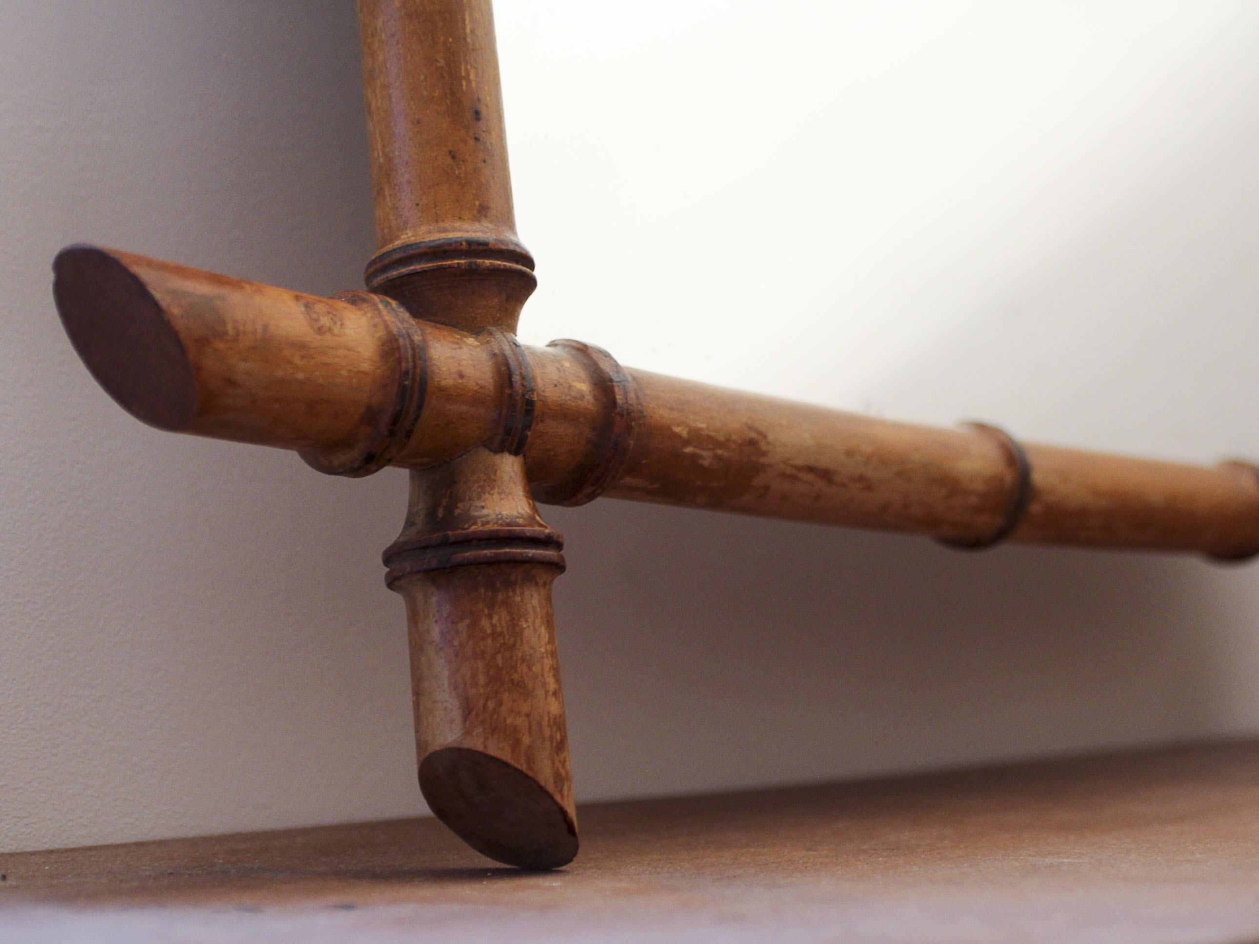 Miroir bois imitation bambou années 20, 70x52 cm