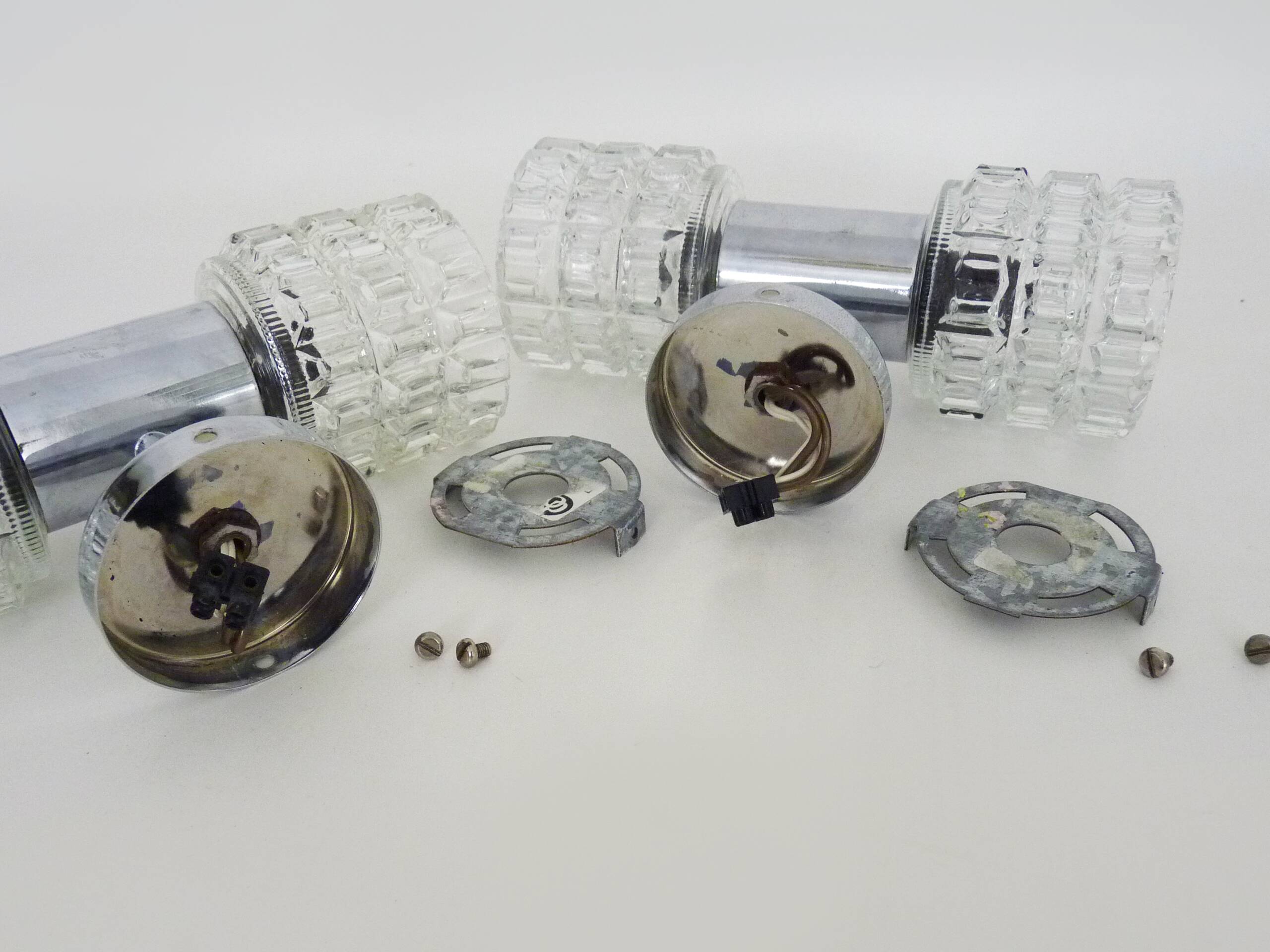 Pair of double wall sconces Space Age. Chrome metal 70.