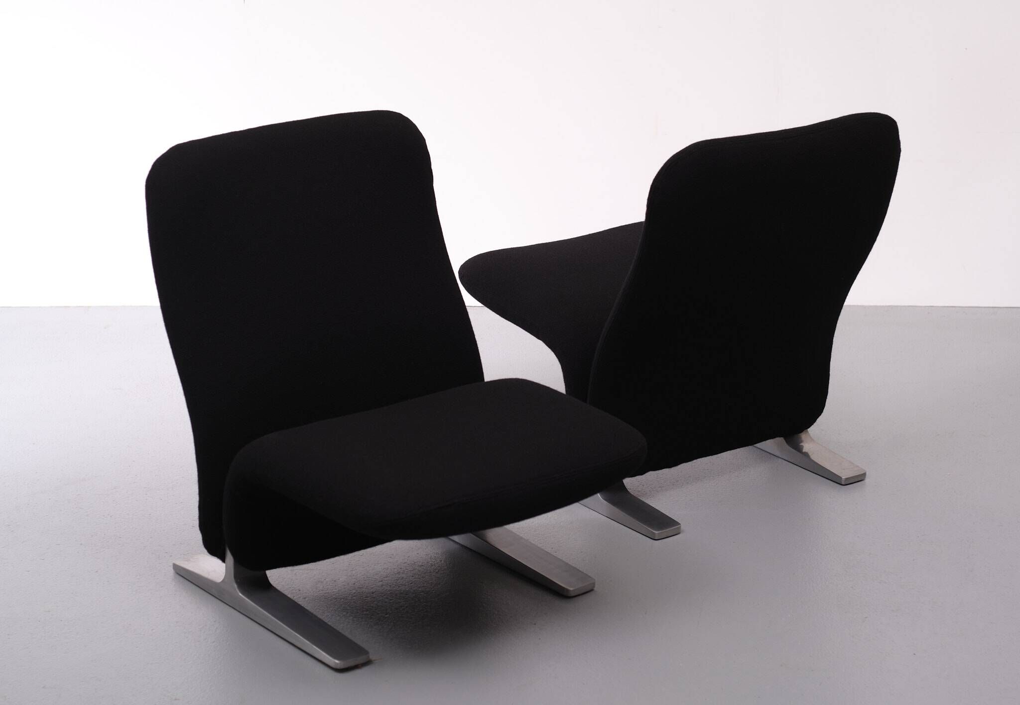 F780 Concorde Lounge Chairs by Pierre Paulin for Artifort in New Upholstery