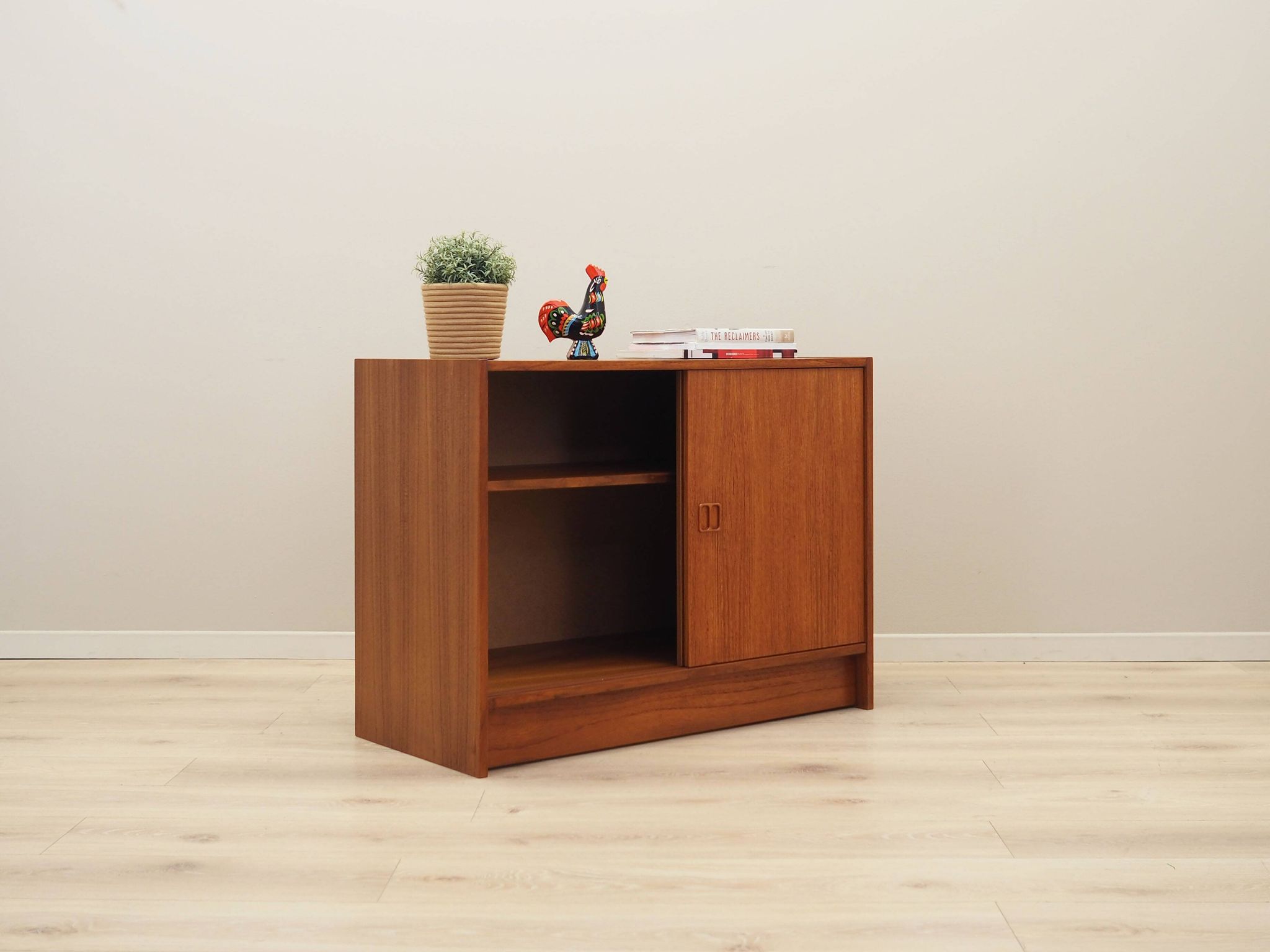 Meuble en teck, design danois, années 1960, production : Danemark