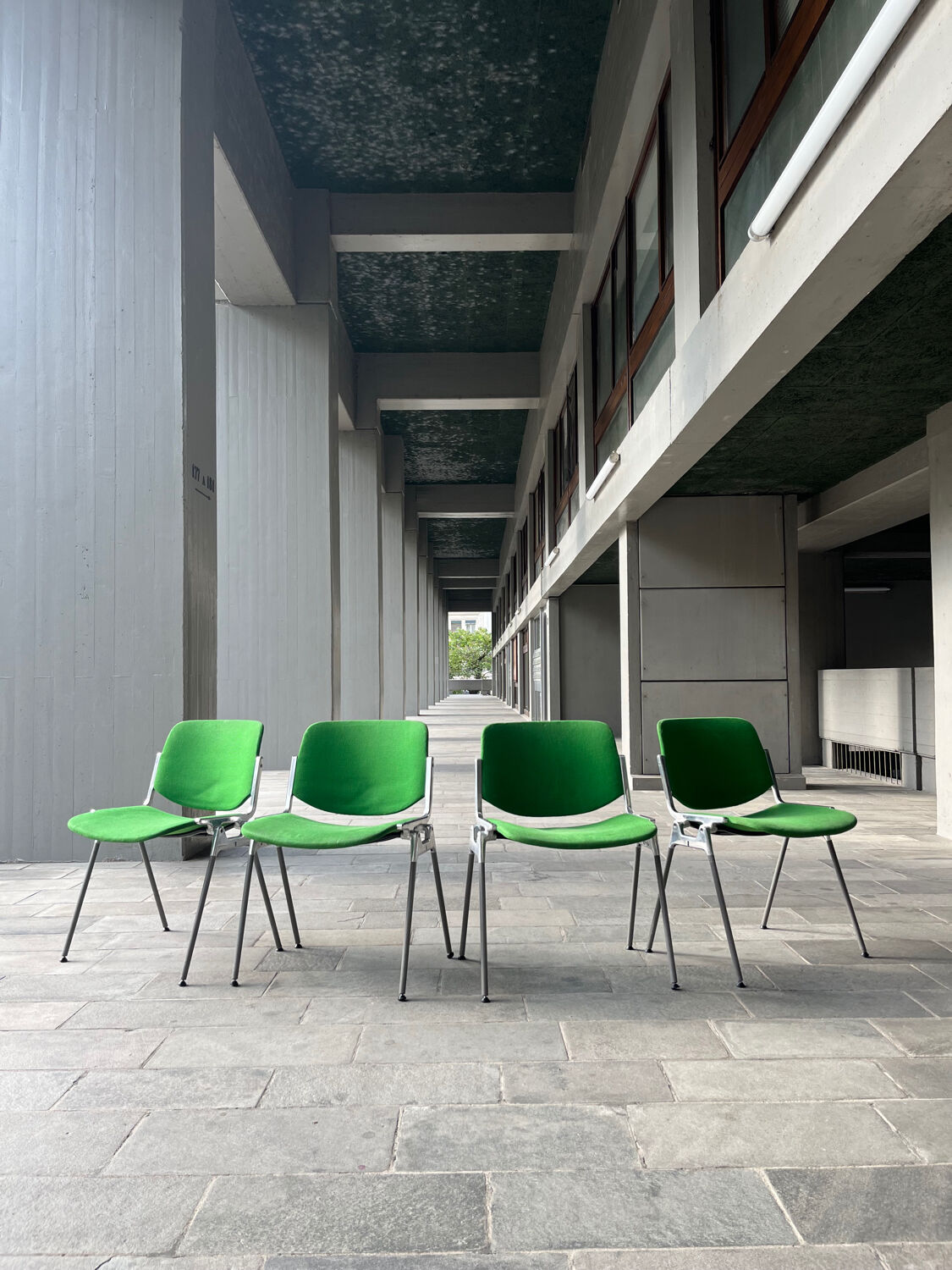 4 Chaises vertes DSC 106, Giancarlo Piretti, Anonima Castelli, 1965