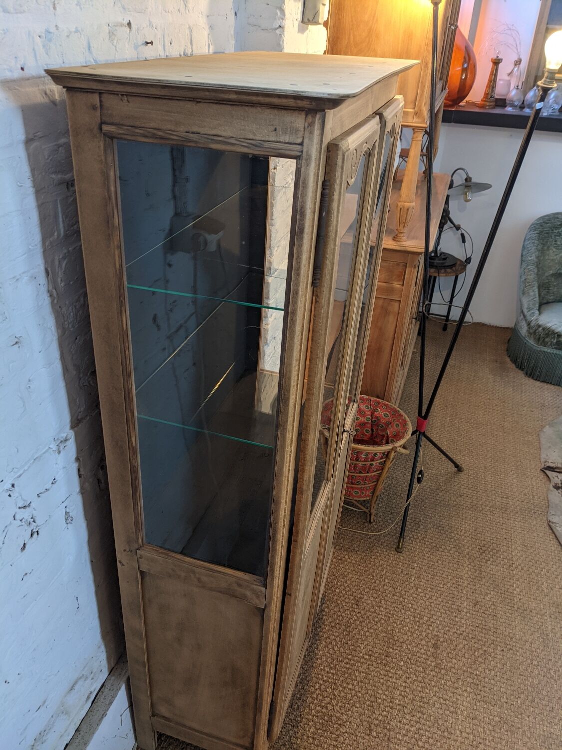 Vitrine en bois