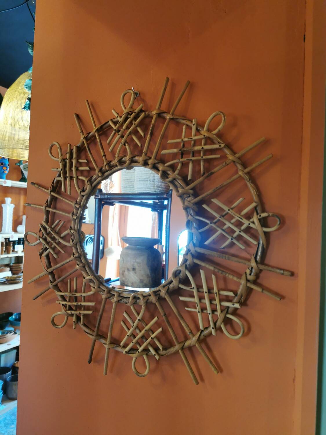 Miroir vintage en rotin