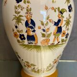 Potiche in earthenware decoration Old Moustiers XVIIIth