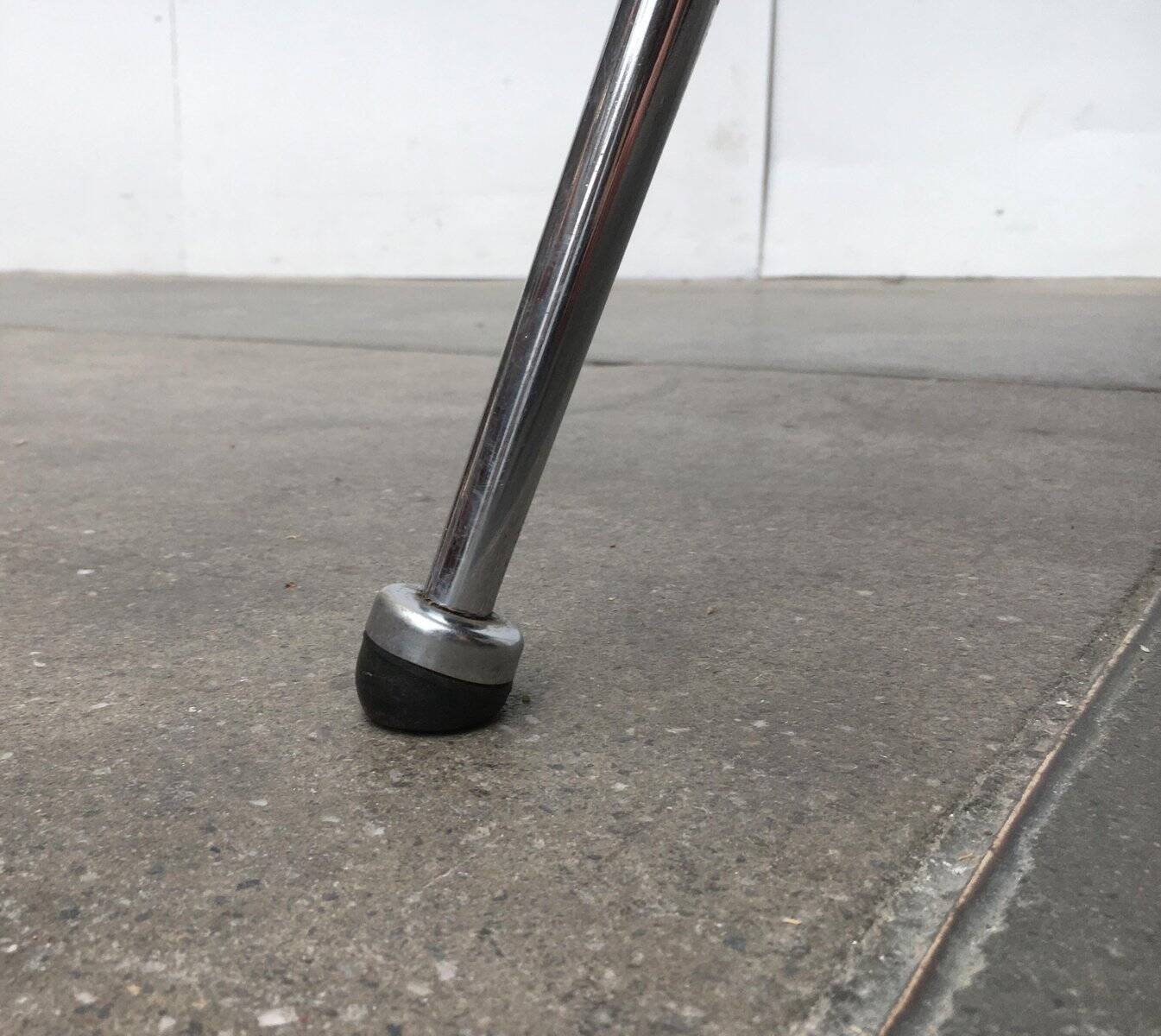 Table basse trépied allemande mi-siècle de Mauser Werke Waldeck