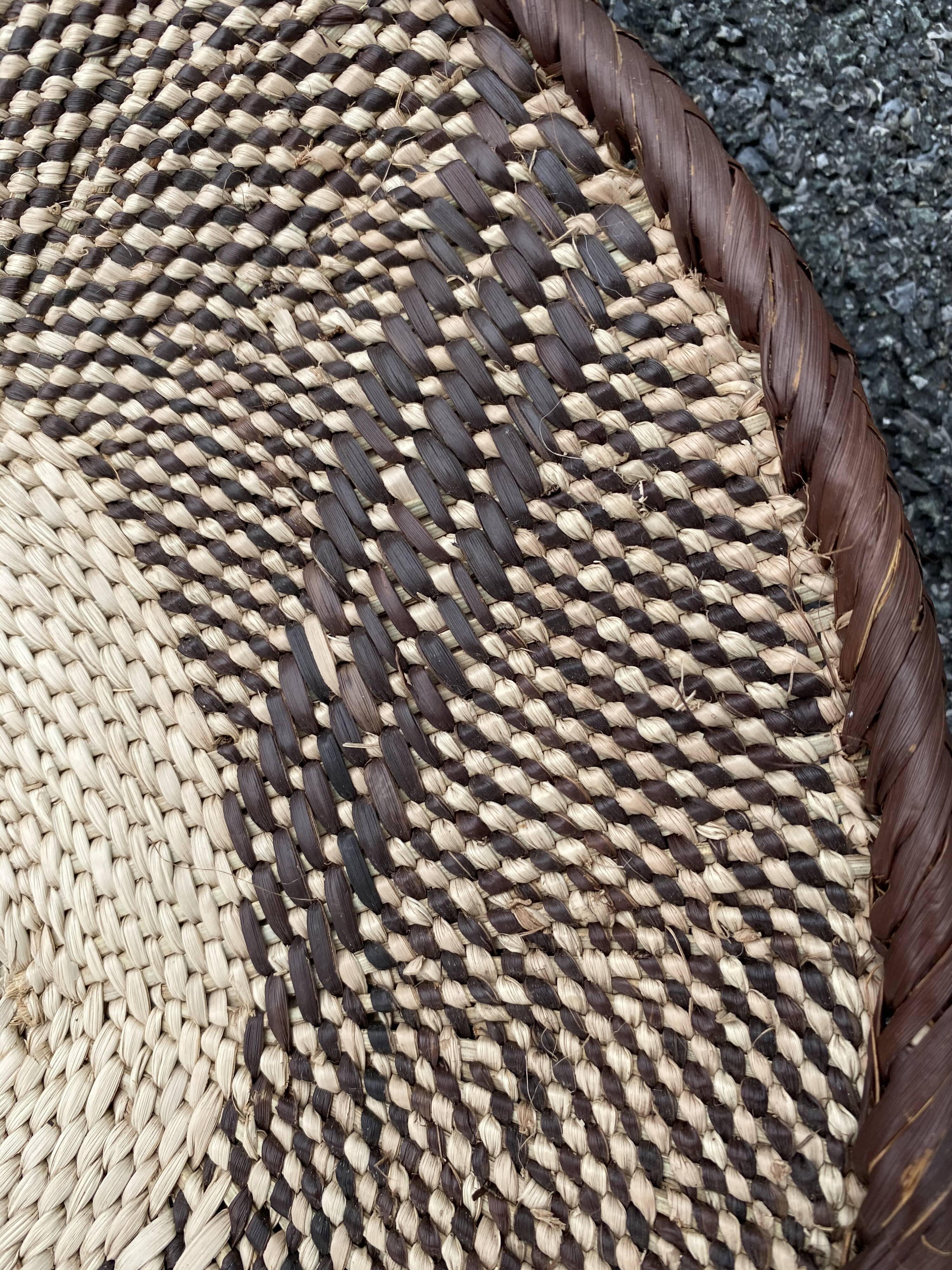 30 cm batonga wall basket