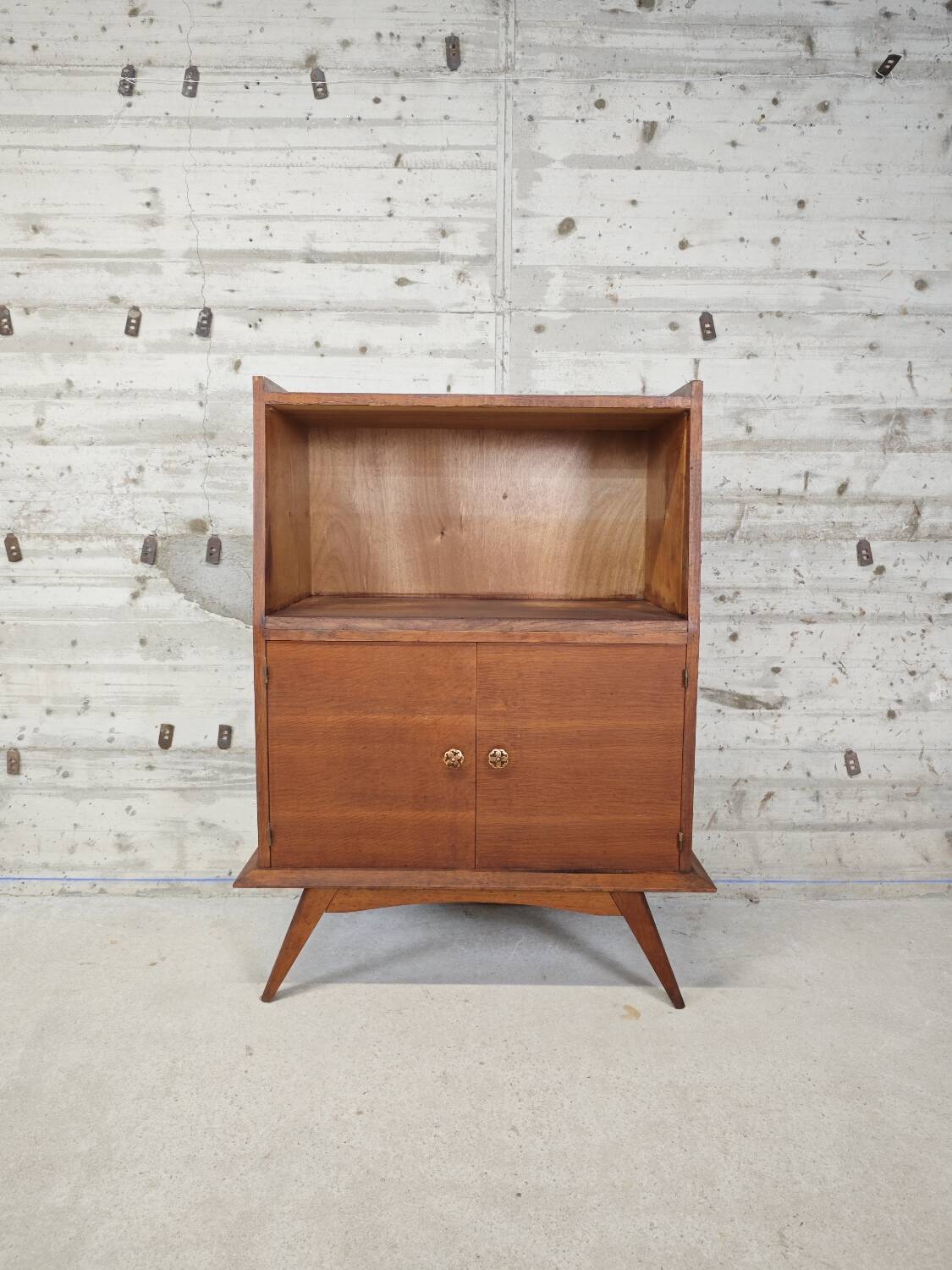 Vintage low shelves / bookcase