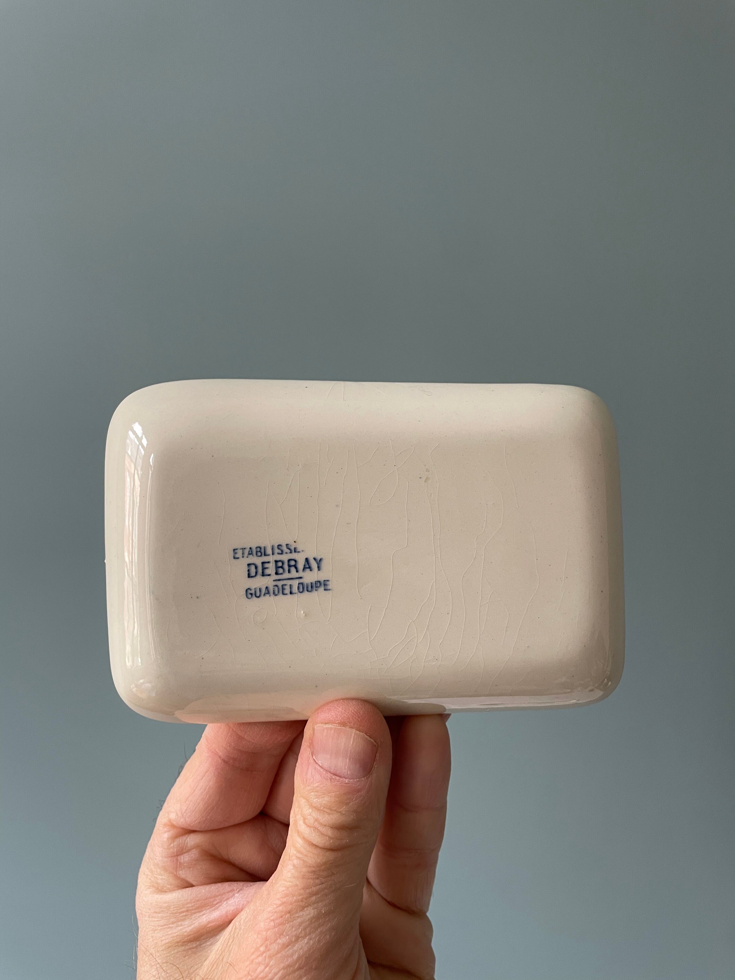 Set of a soap dish and a comb holder Terre de Fer 1900