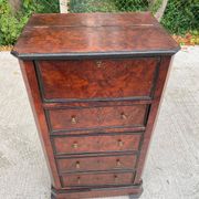 19th-century secretary chiffonnier in walnut burl & gilded leather with brass fittings.
