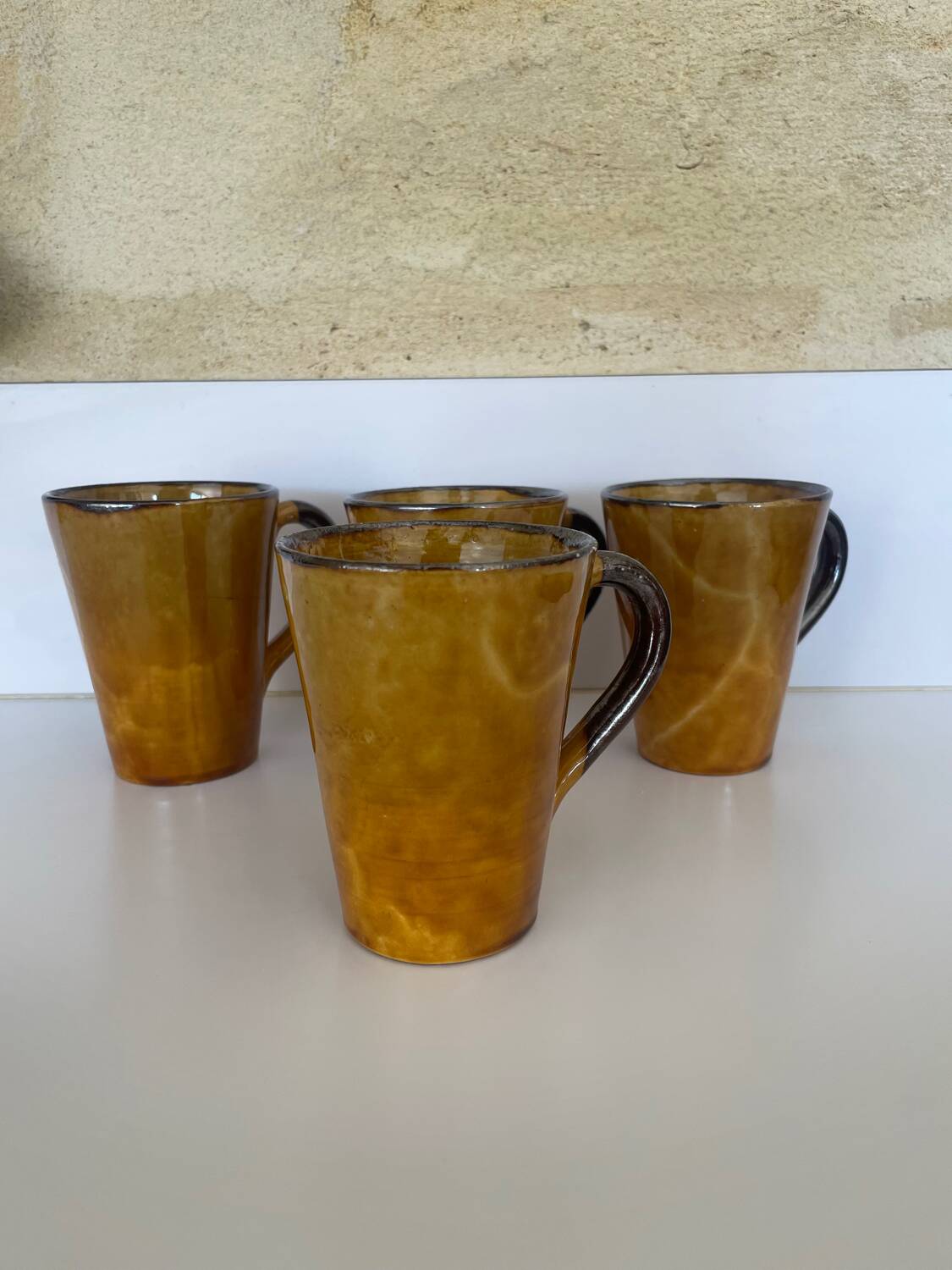4 tasses à café mugs en céramique émaillée Vallauris a.e gitma