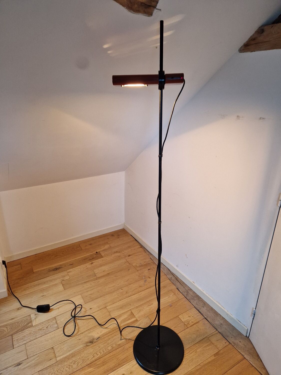 "aton terra" floor lamp - ernesto gismondi edition artemide