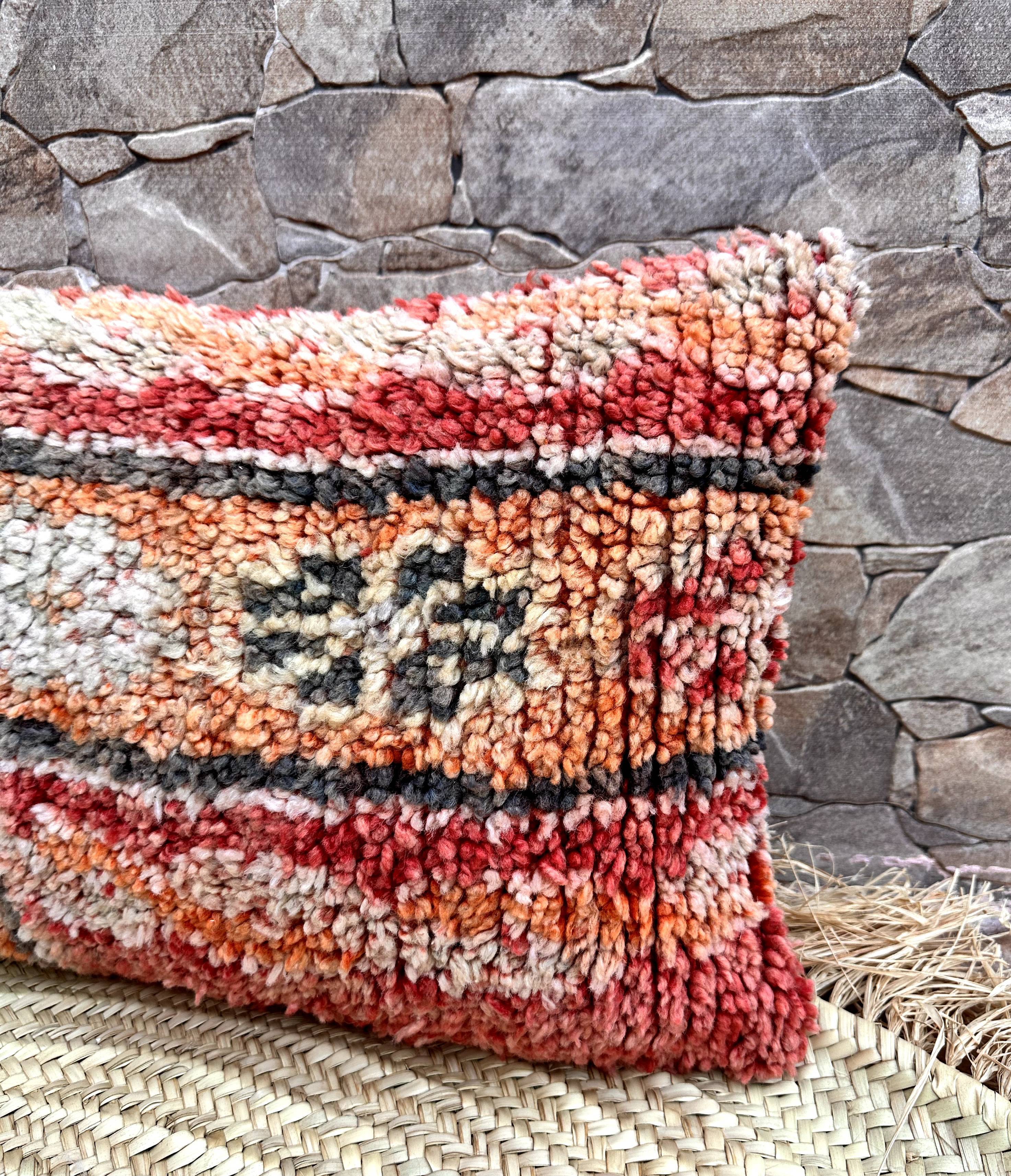 Vintage Moroccan, Berber bujaad pillow, decorative pillow, Berber cushion.