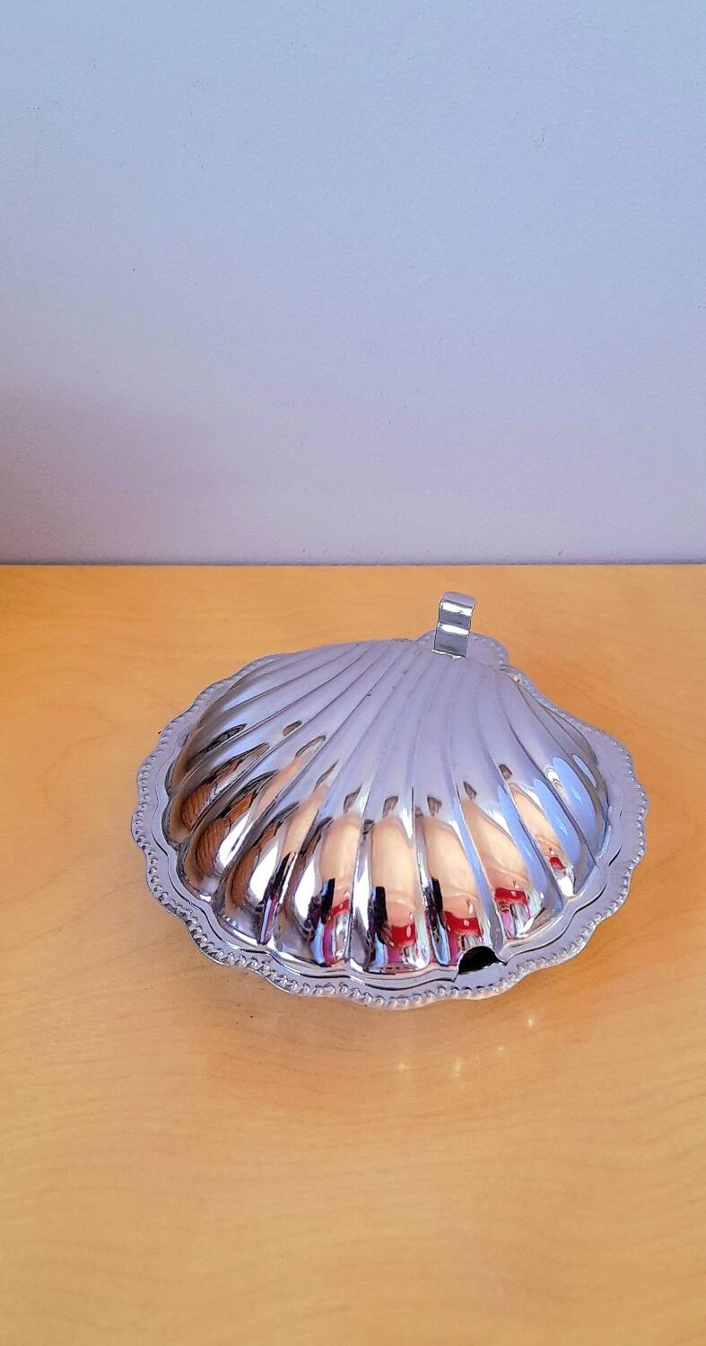Metal shell butter dish, 1960.