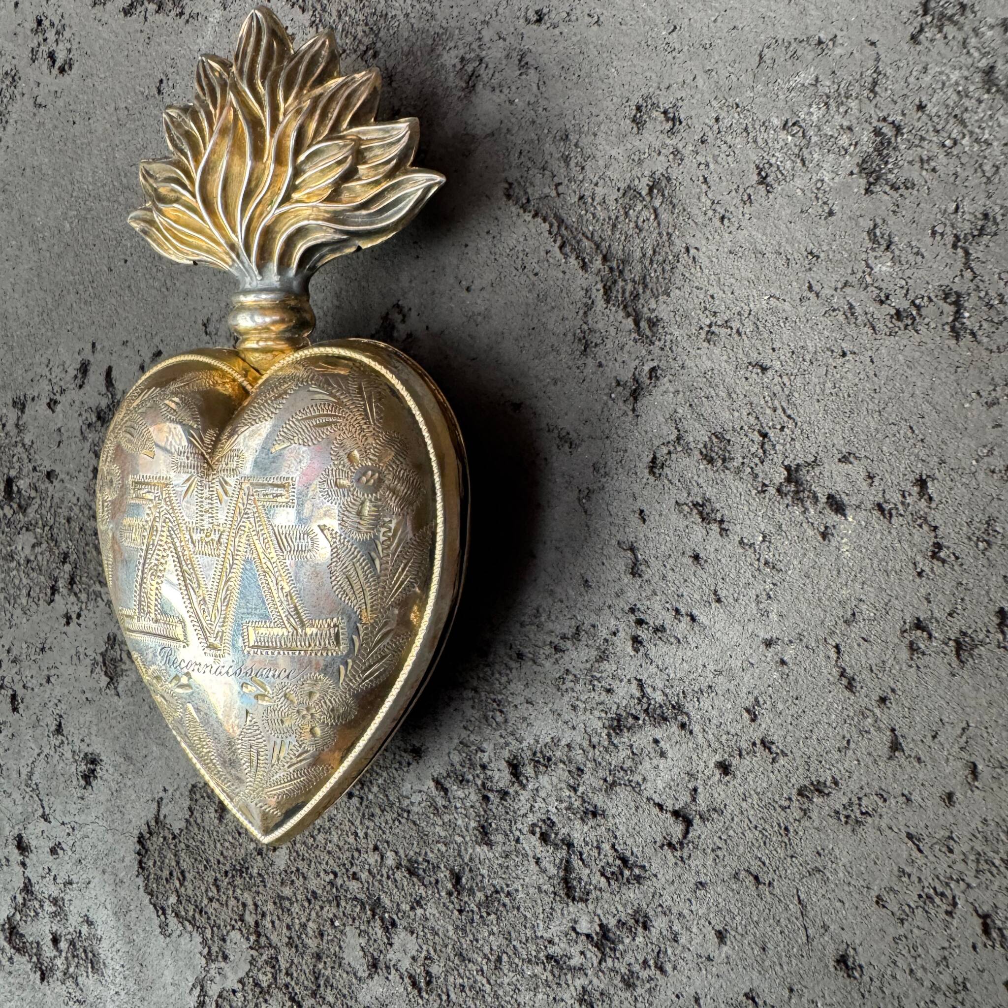 Sacred ex-voto in solid silver – heart engraved “Reconnaissance” – interior do