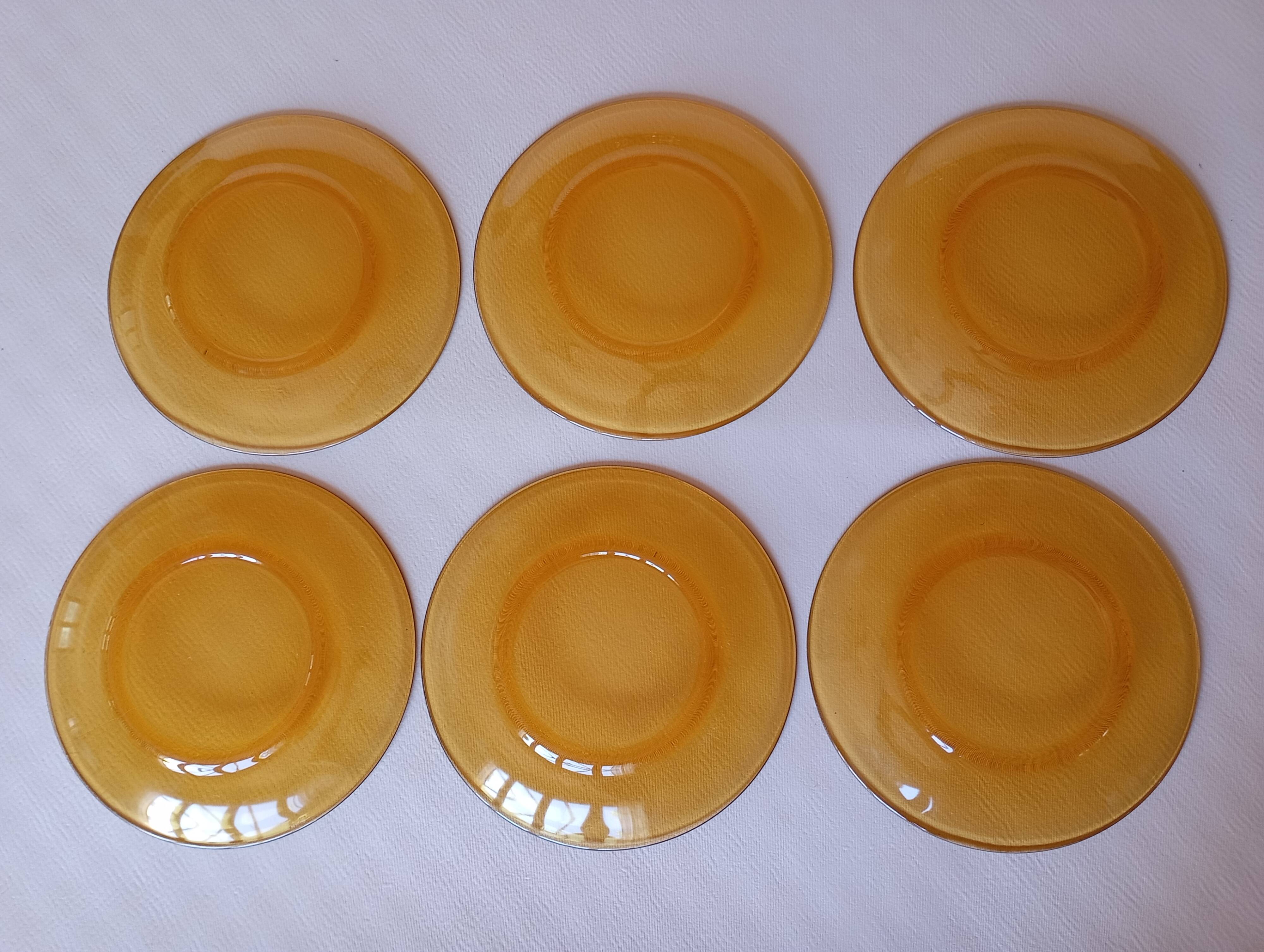 12 assiettes plates Vereco ambre
