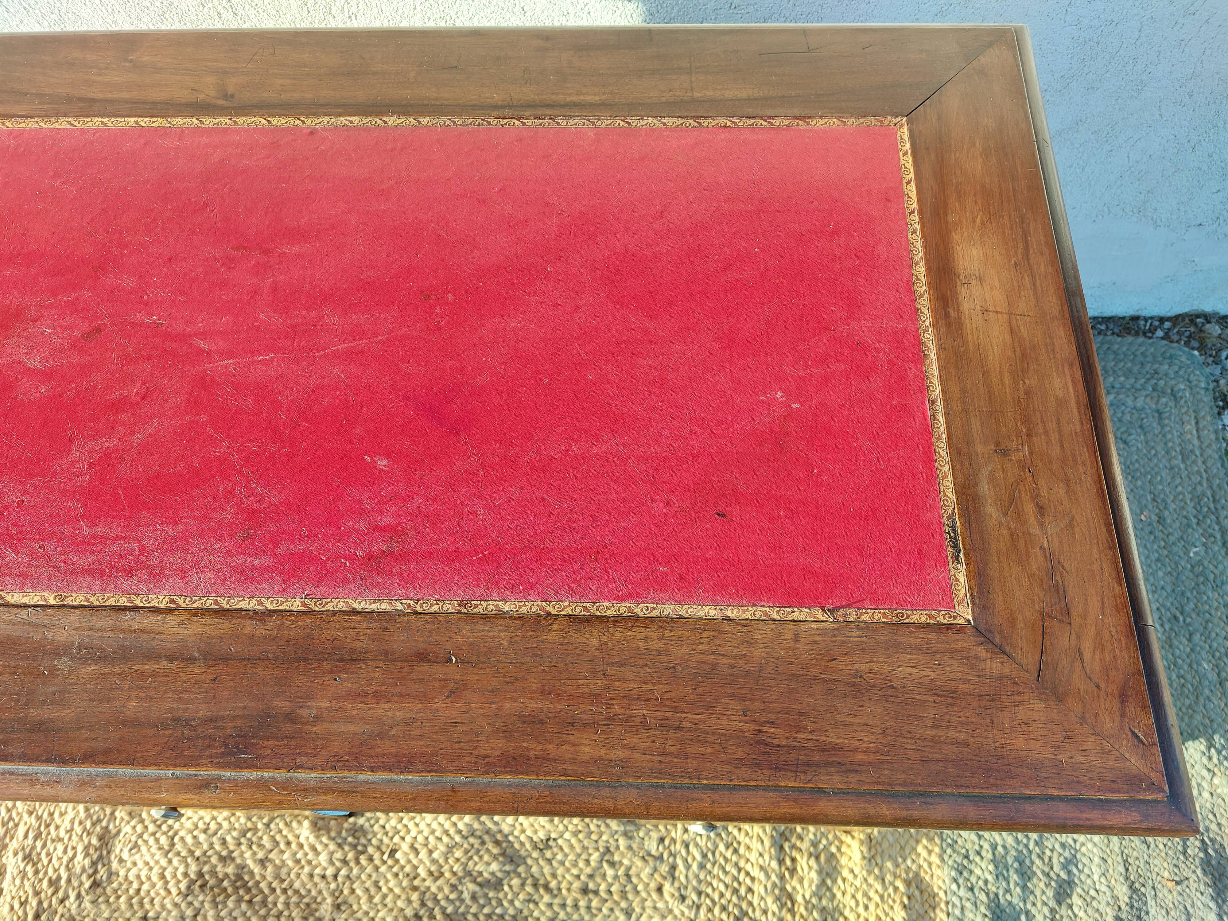 bureau enfant, ado, bois massif et cuir rouge