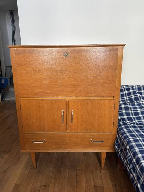 Bureau, secrétaire