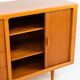 Buffet en teck avec portes à tambour par Silkeborg (Danemark, années 1960).