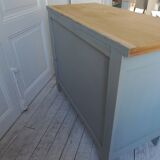 Re-enchanted chest of drawers in verdigris, wooden top protected by varnish. 3 t furniture