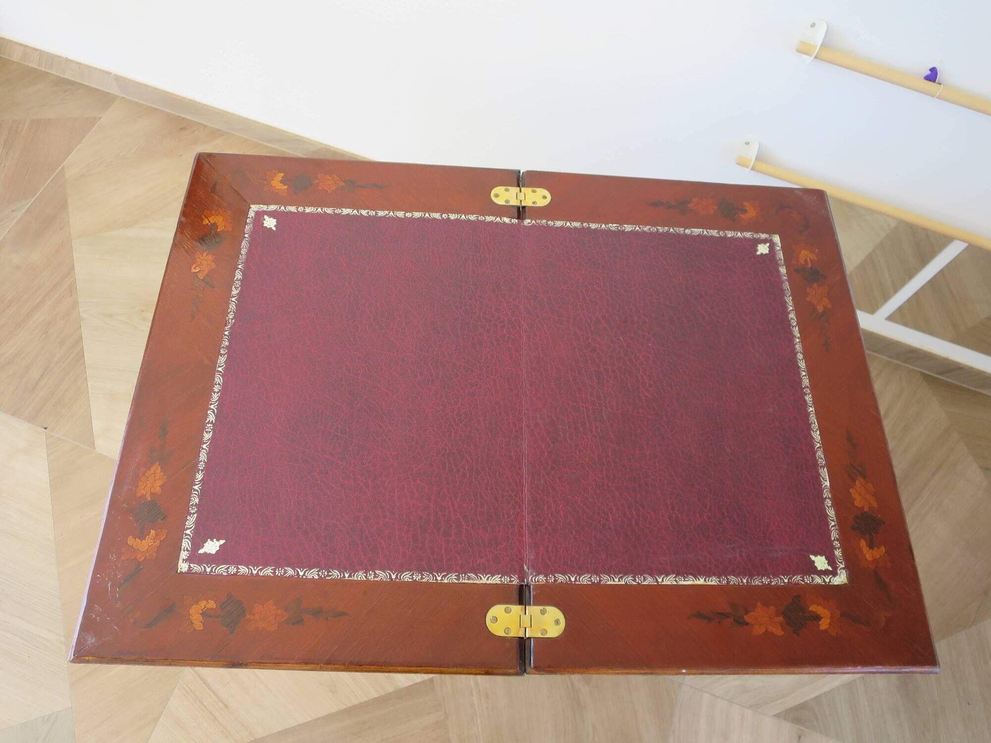 Rare - portfolio game table in marquetry and decorative bronze - Louis XVI style - Early 1900