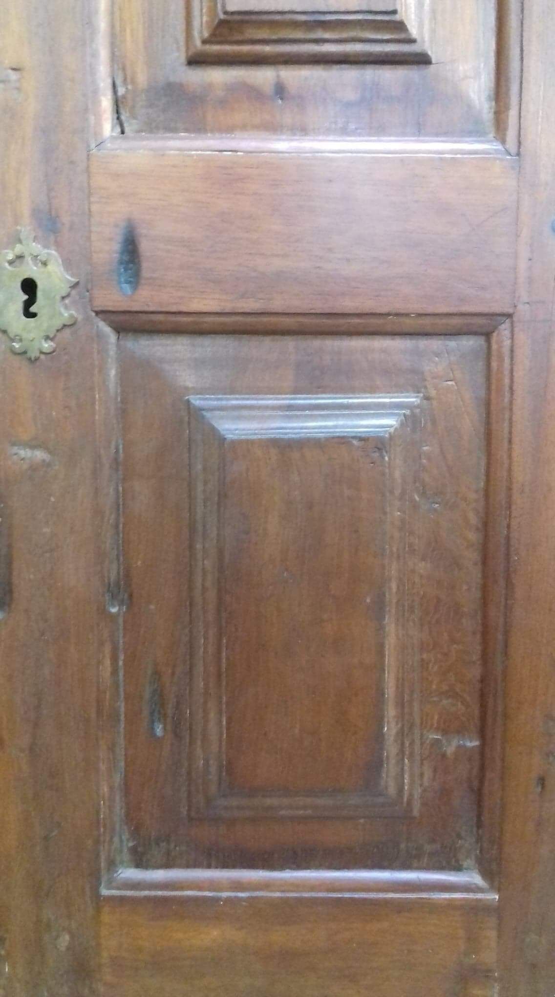 Armoire coloniale bois exotique XlX