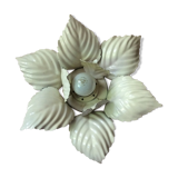 Apply vintage flower