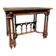 Bureau style Renaissance en bois sculpté