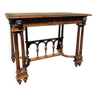 Renaissance desk in carved wood