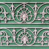 Pair bodyguards 135x31.5cm cast