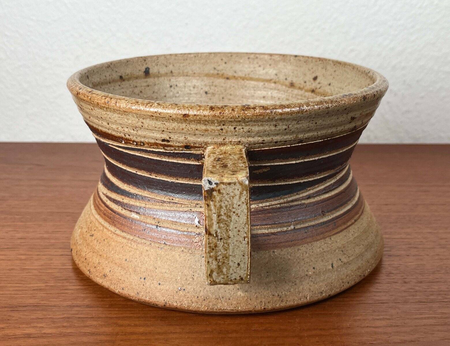 Mid-Century Modern Danish Studio Pottery Bowl by Tue Poulsen for Tue Keramik, 1960s