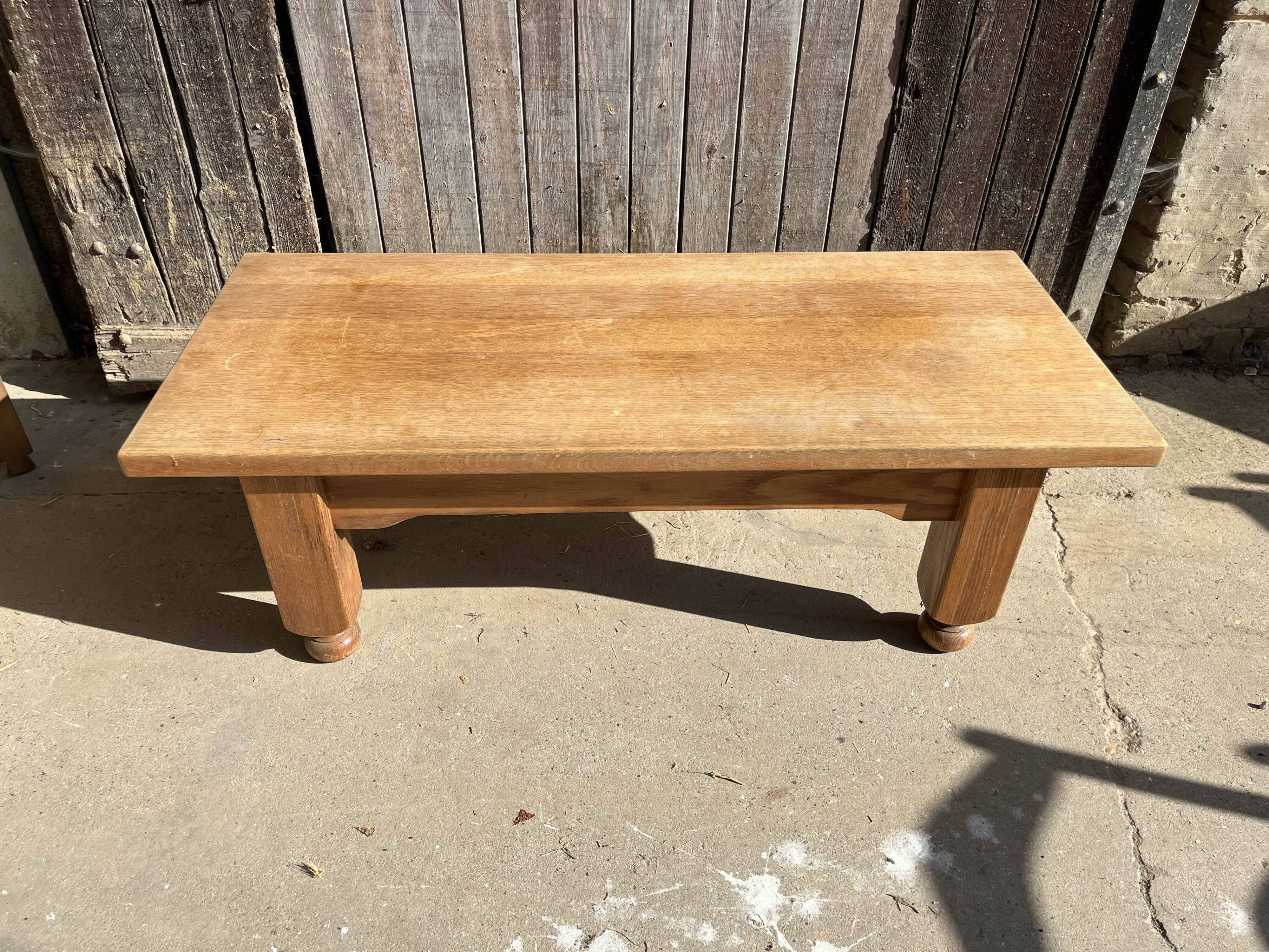 Table basse en chêne