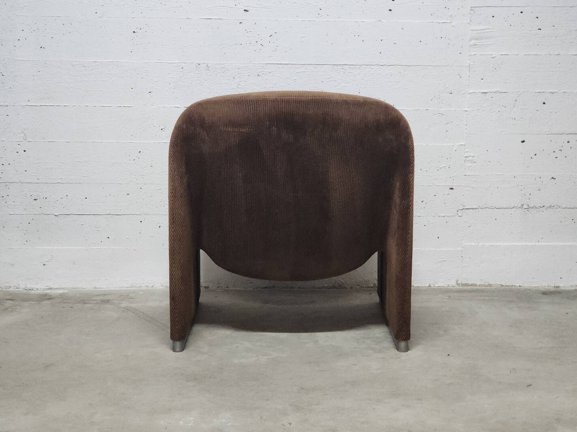 Alky Lounge Chair by Giancarlo Piretti for Anonima Casteli (brown corduroy)