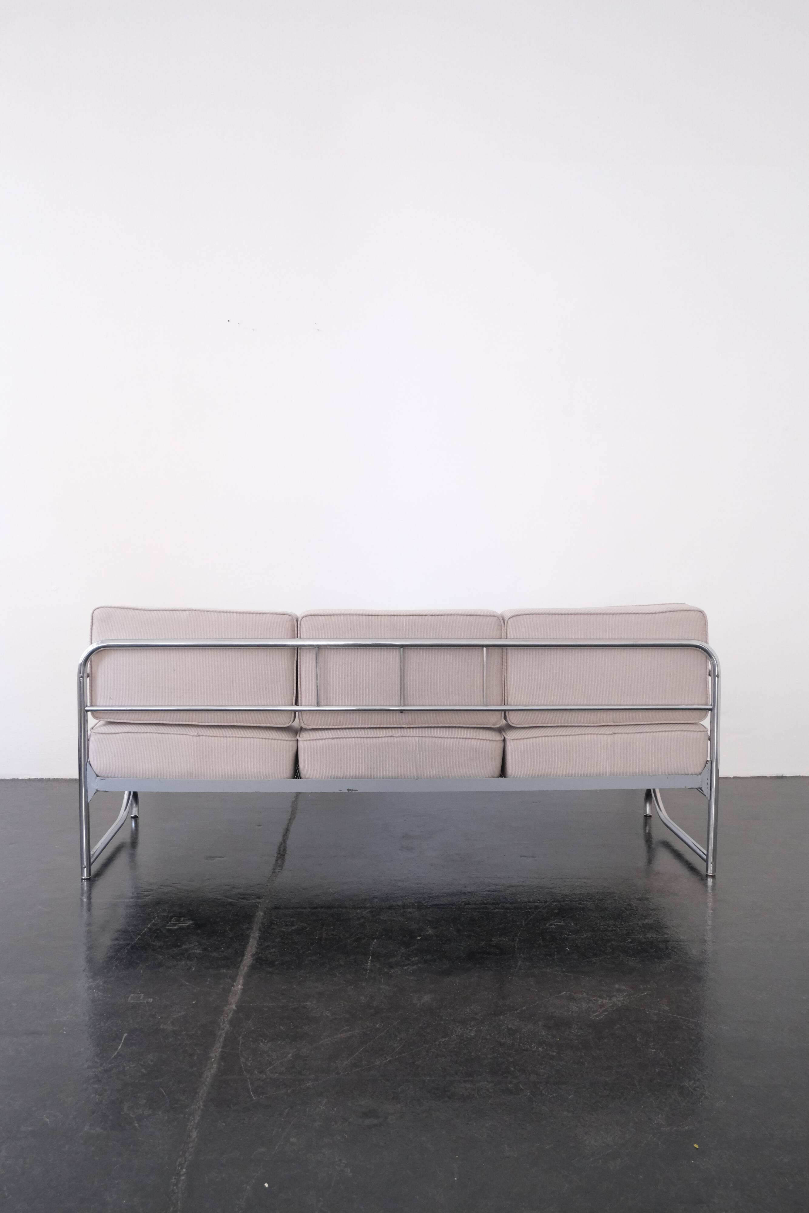 Canapé inspiré du Bauhaus