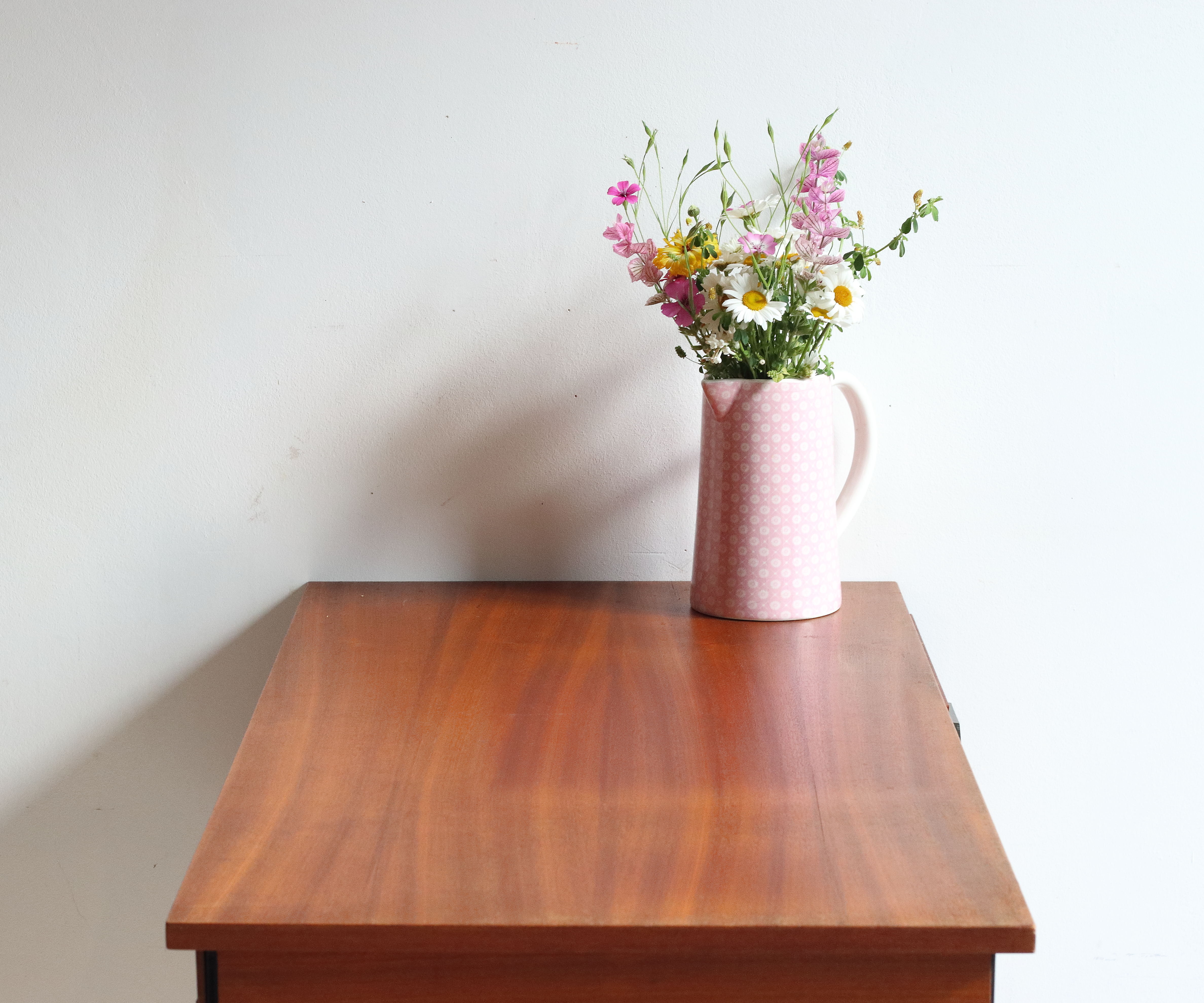 60s modernist style desk in black and mahogany laqué wood