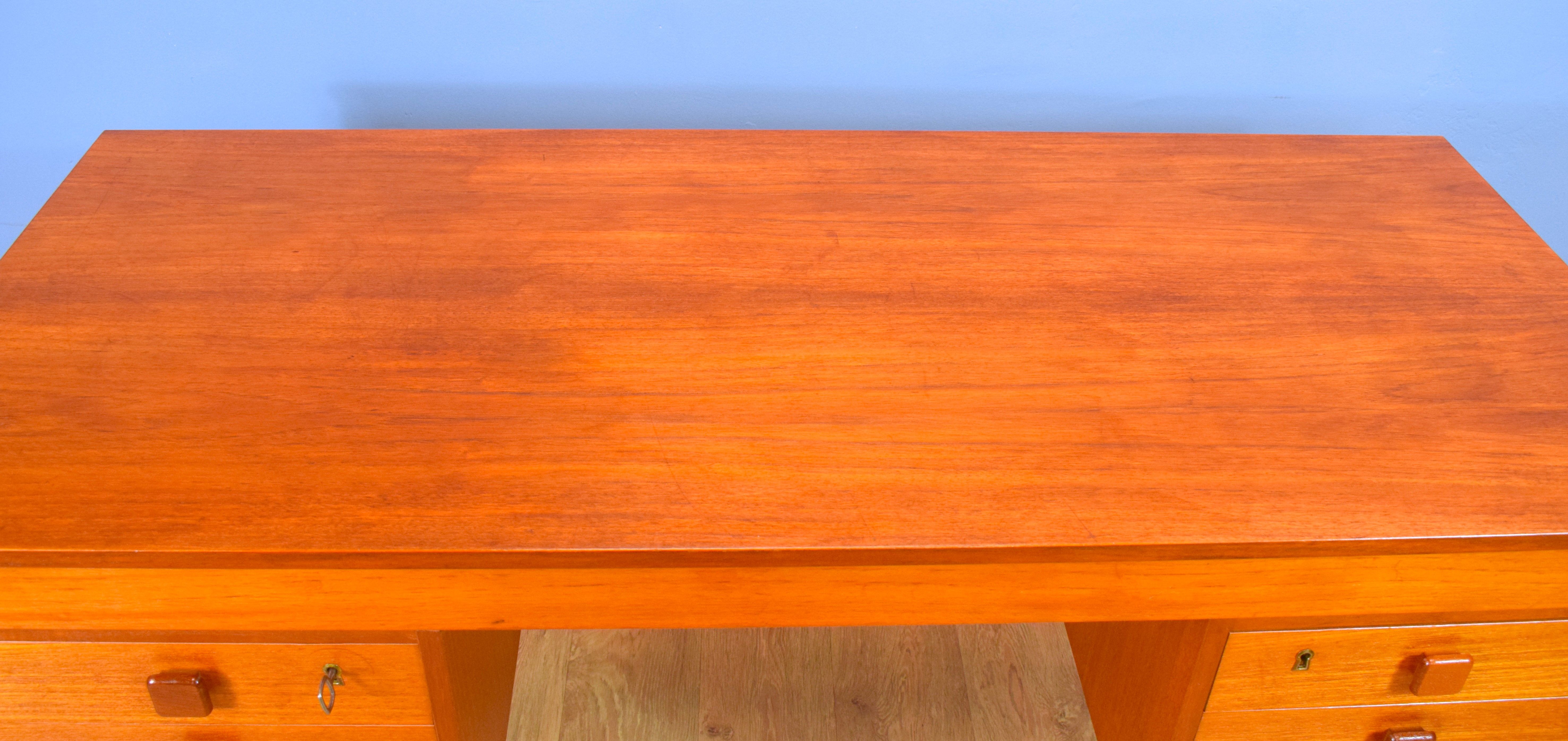 Mid Century Retro Vintage Danish 6 Drawer Teak Desk Domino Mobler 70s
