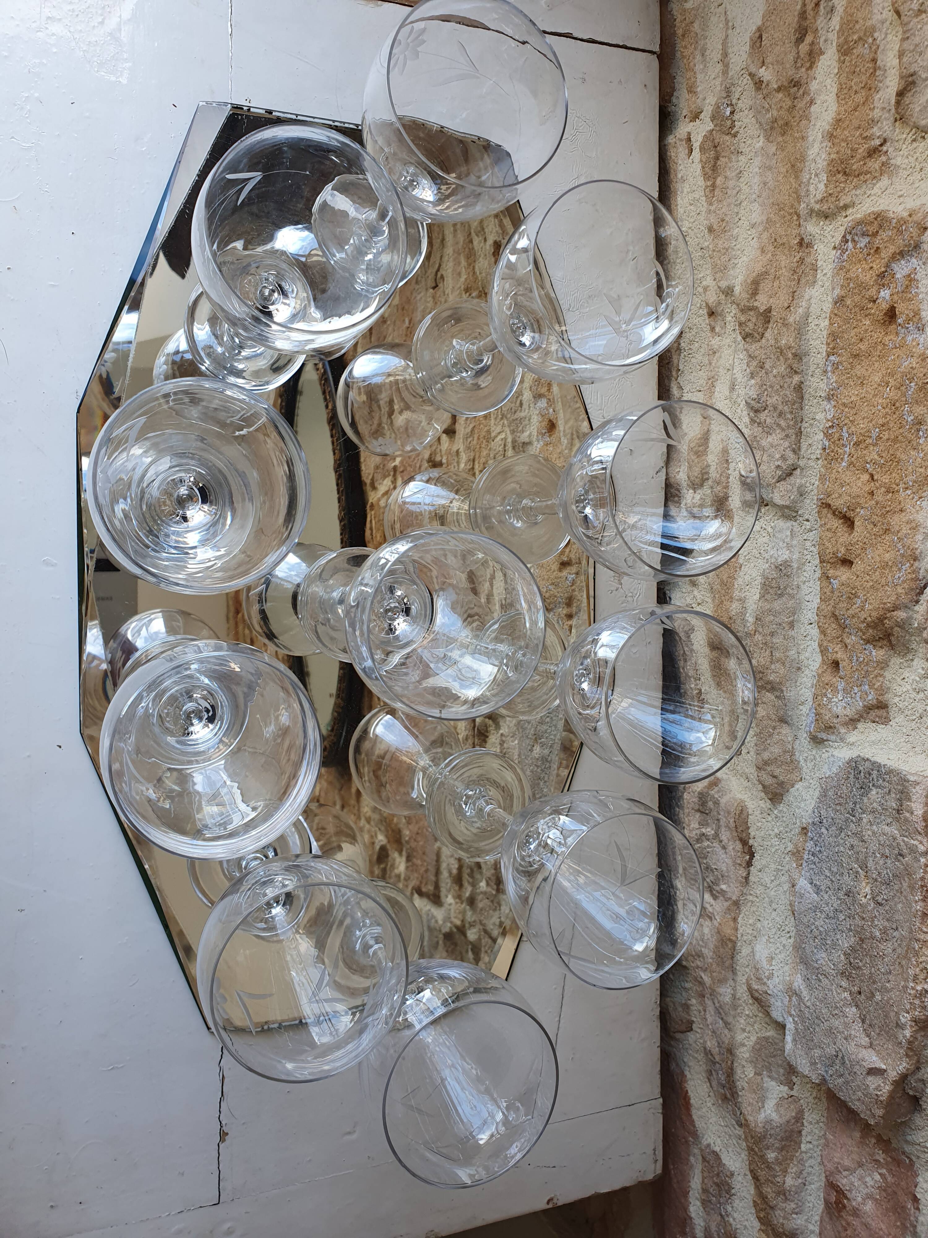 Lot of 11 crystal wine glasses