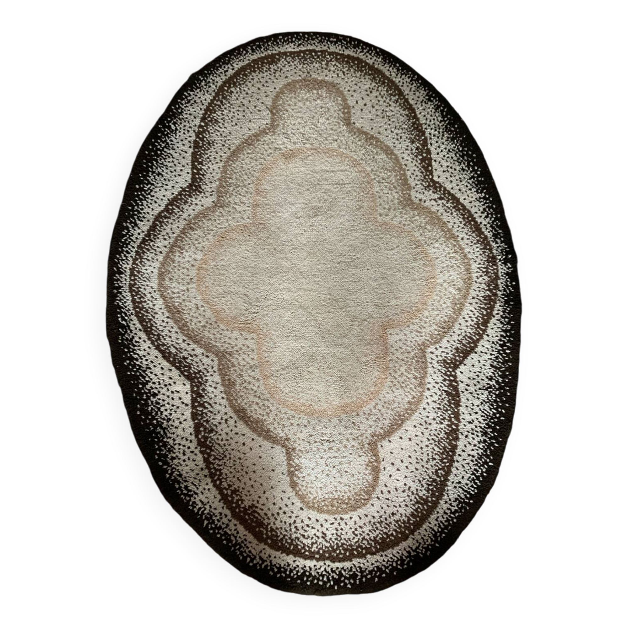 Oval rug from the 70s