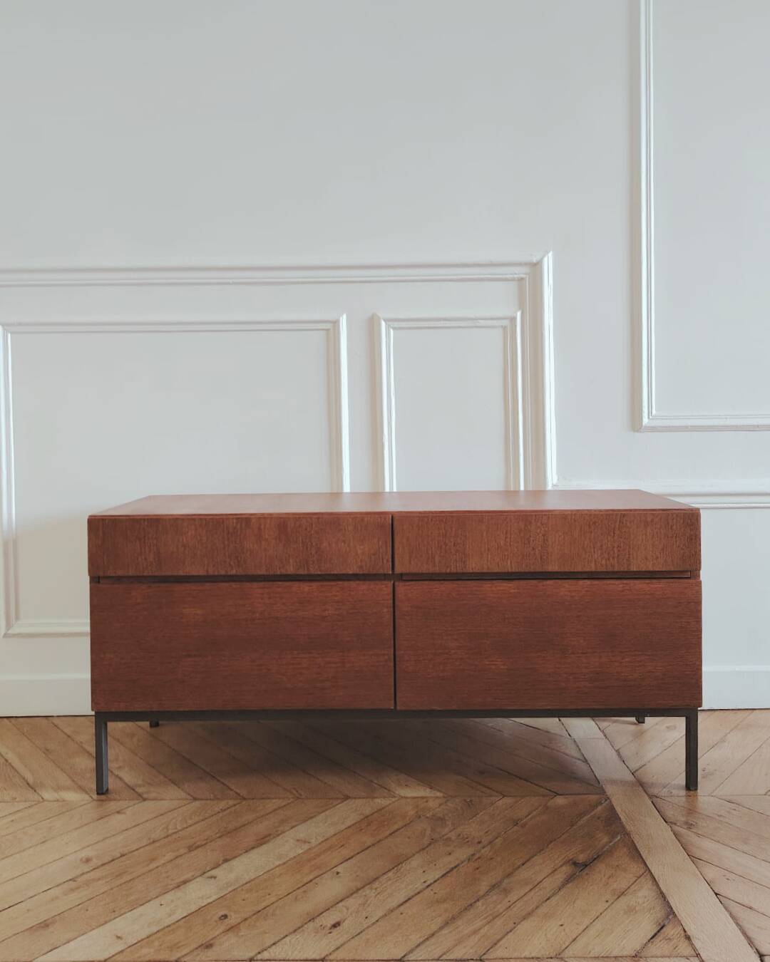 Buffet bas/ Enfilade vintage rénovée, style moderniste, années 60