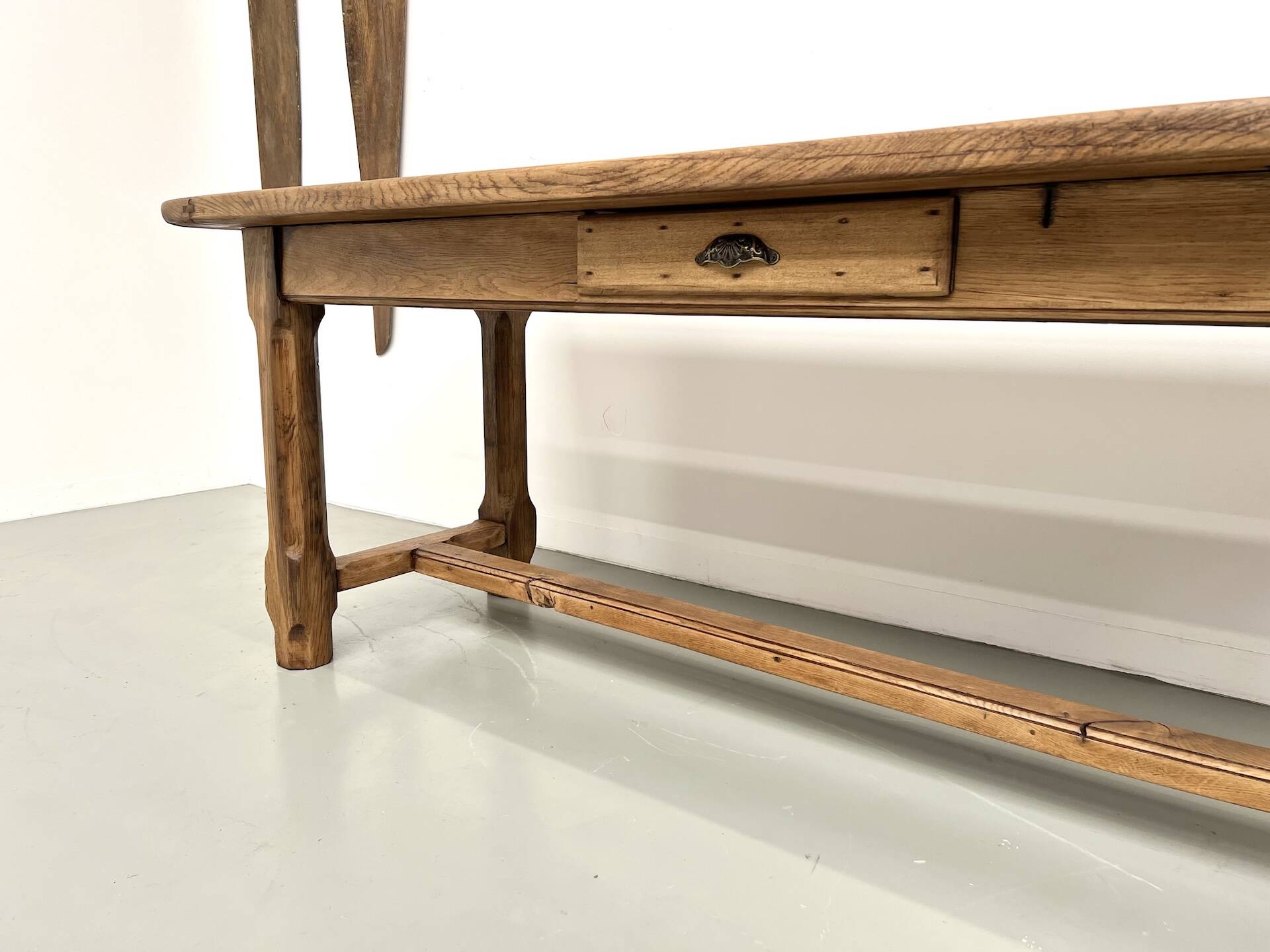 Table de ferme XIXe siècle en chêne et noyer