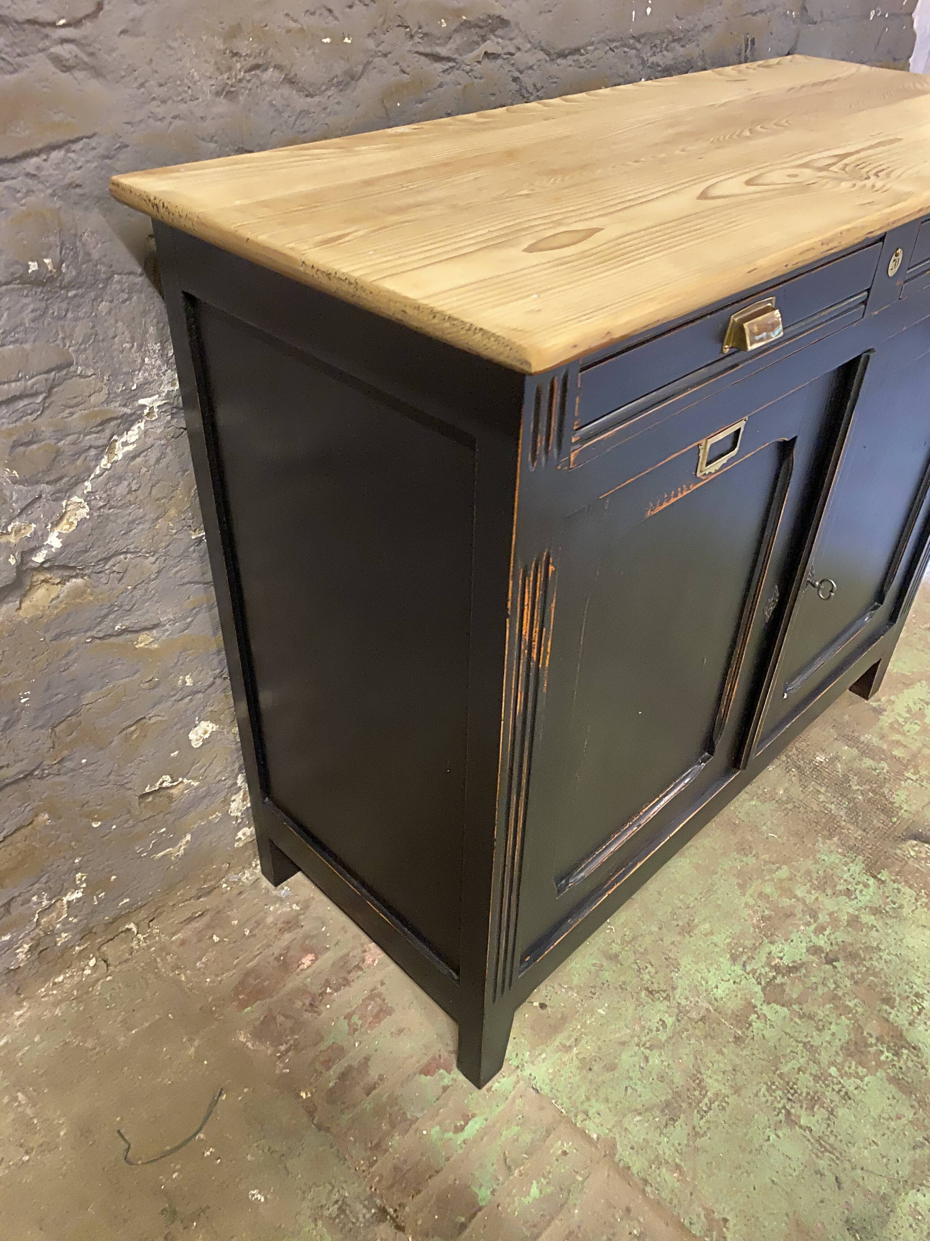 Former parisian black patina side board