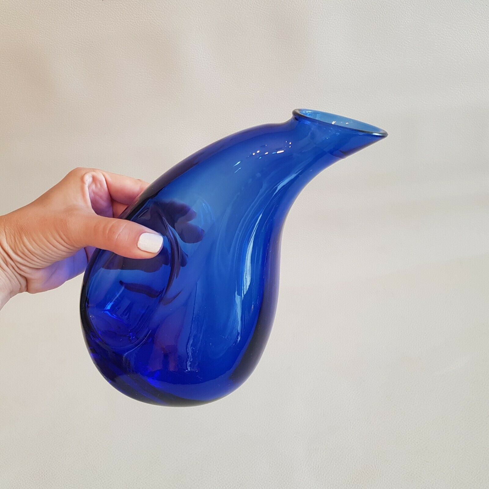 Belle Carafe blue glass design 1 litre