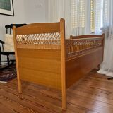 Wicker rattan bed caning