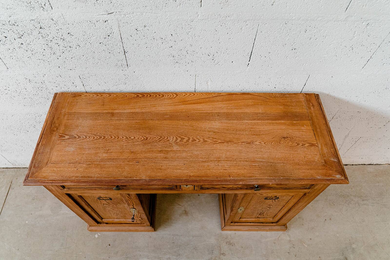 Bureau vintage en bois
