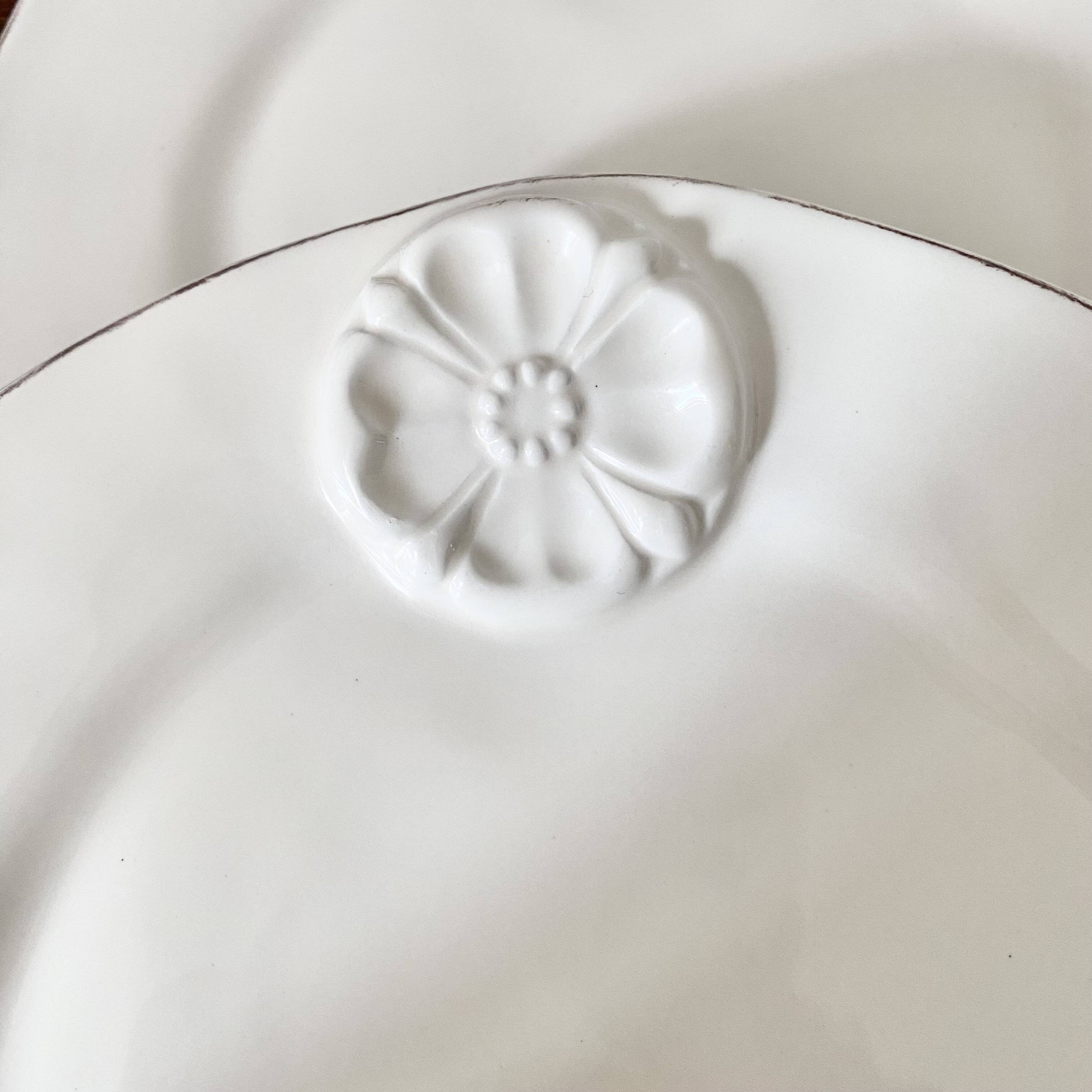 Dessert plate (flower)