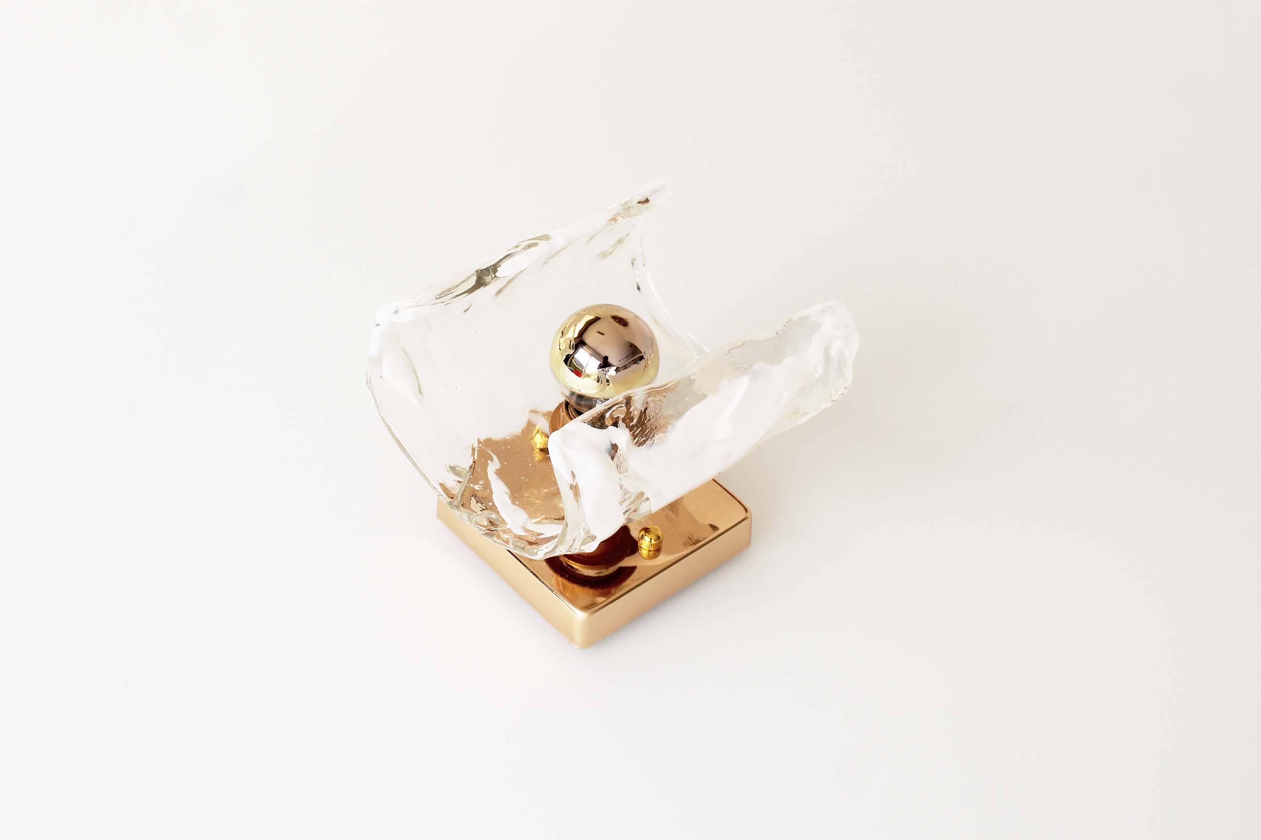 Single 1970’s Murano Glass ‘curved’ Wall Sconce by AV Mazzega