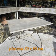 Ancienne table pliante