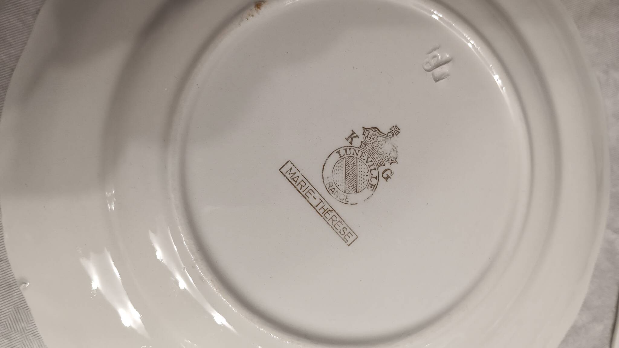 11 starter or dessert plates, KG Lunéville, Marie-Thérèse model - Yellow, blue floral patterns