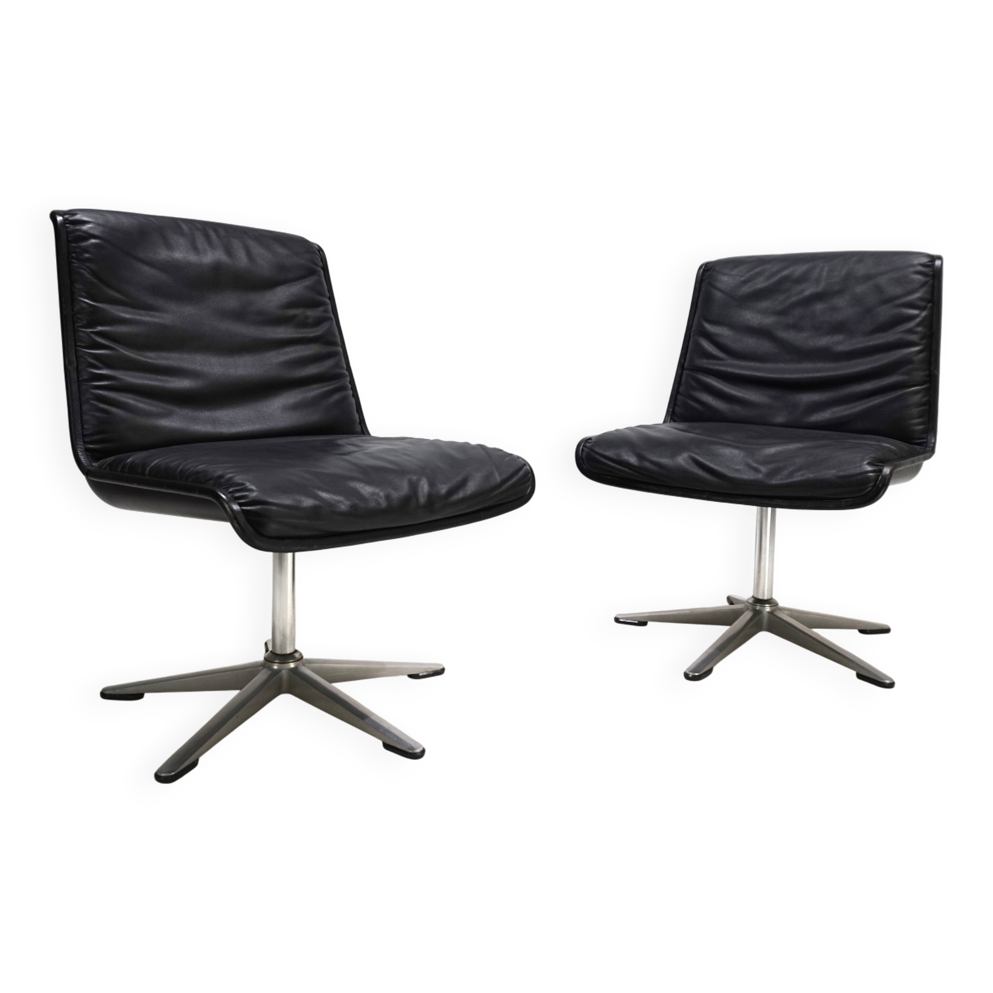 Wilhahn Delta set of 2 leather conference / dining chairs by Delta, 1960